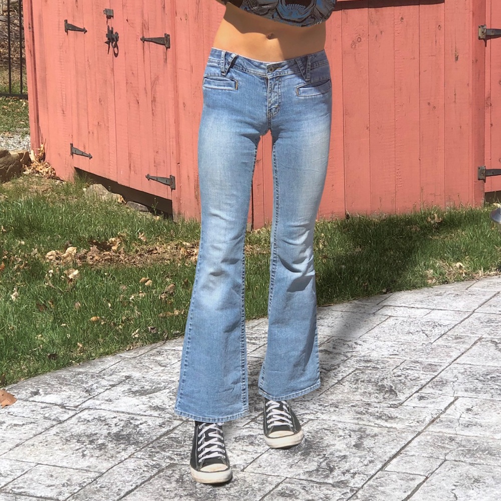 y2k low-rise flare jeans!! 👼